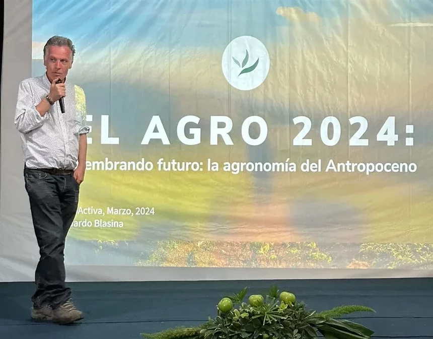 Ing. Agr. Eduardo Blasina en su disertación en la Expoactiva 2024